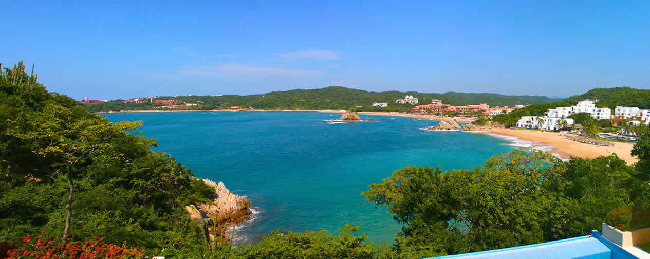 Bahías de Huatulco (Huatulco Bays):